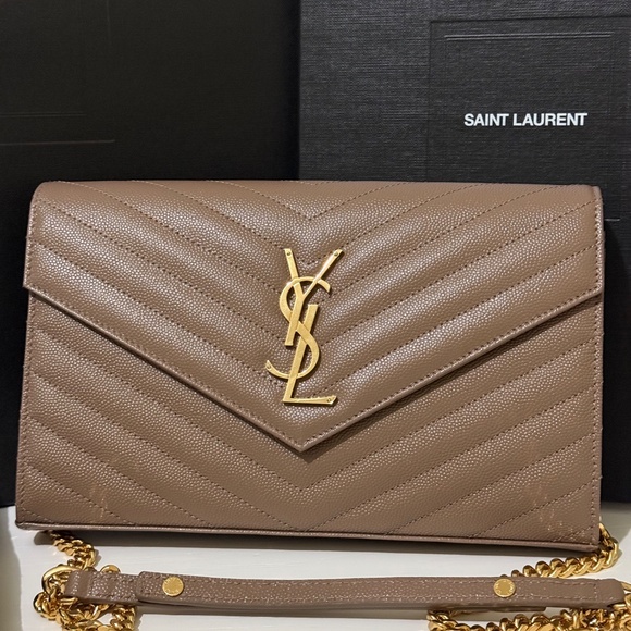YSL Handbag - Picture 4 of 4